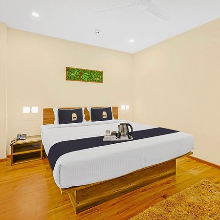 فندق Super Townhouse Oak Hillside Aqua Khandagiri المظهر الخارجي الصورة