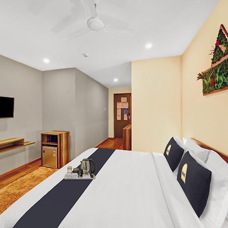 فندق Super Townhouse Oak Hillside Aqua Khandagiri المظهر الخارجي الصورة