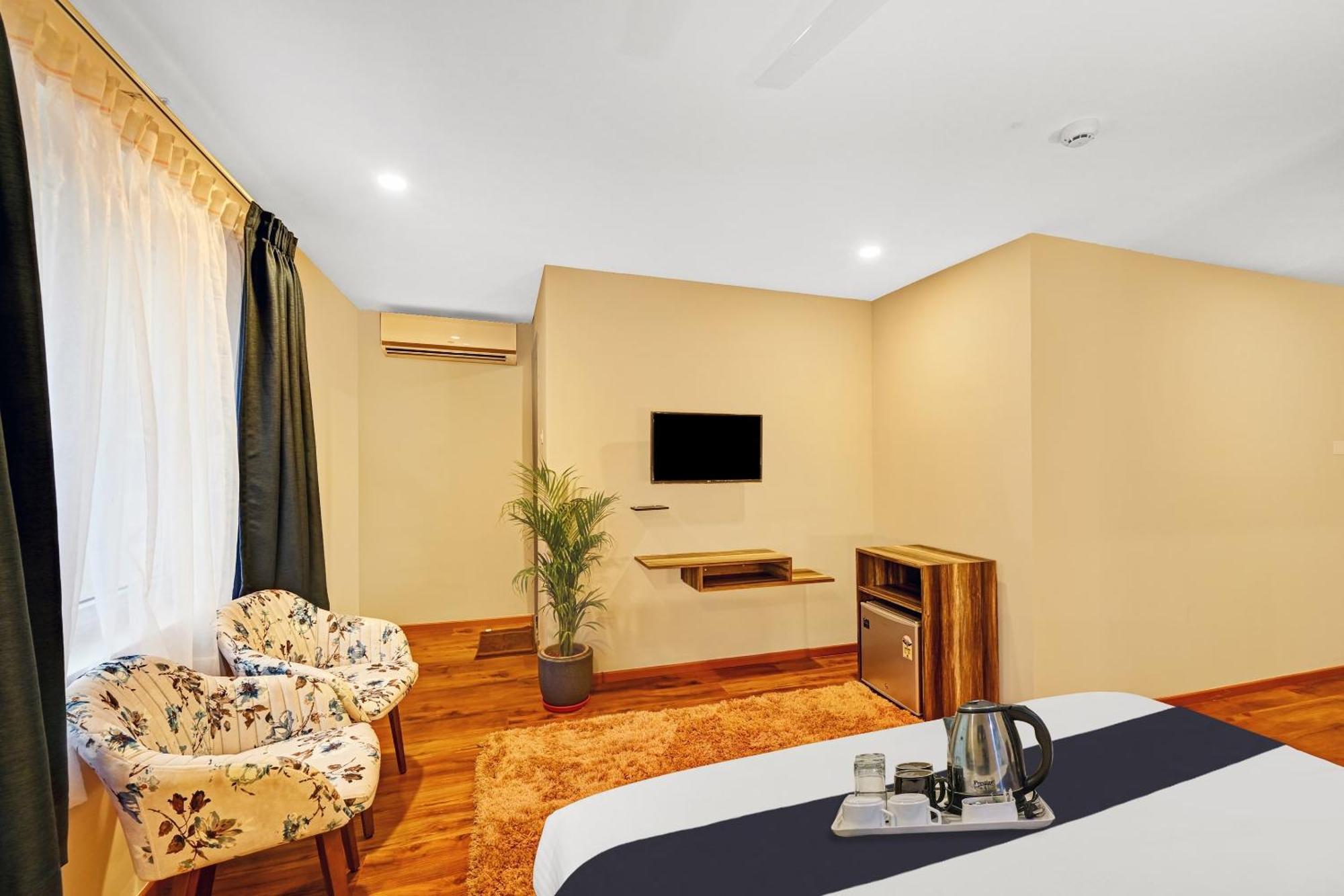 فندق Super Townhouse Oak Hillside Aqua Khandagiri المظهر الخارجي الصورة